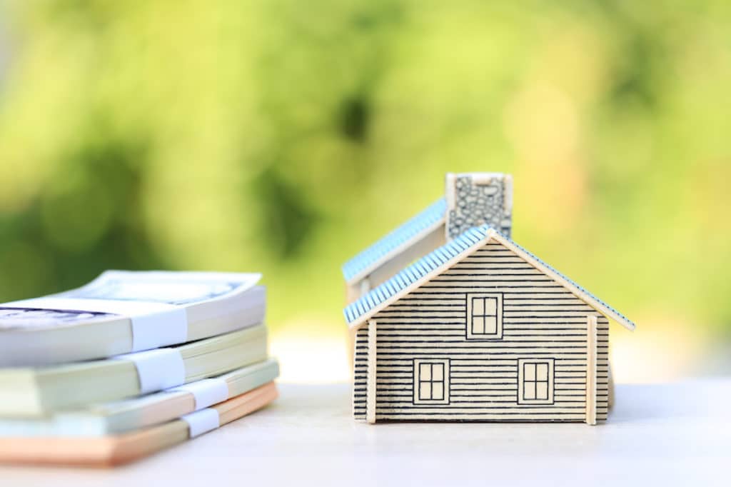 Should You Use A Home Equity Loan To Pay Off Debt?